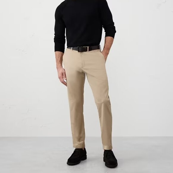 Banana Republic Slim Core Temp Chino - Picture 1 of 7